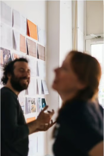 De full-width foto met langere caption werkt ook correct. Opruimen:
